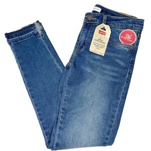 Levi’s Ankle Super Skinny Jeans Size 12 NWT